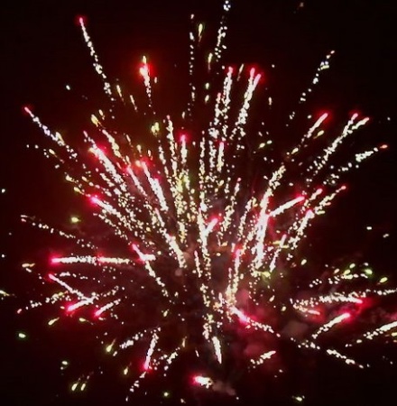 Batareya salyutov Tancuyut vse! 7