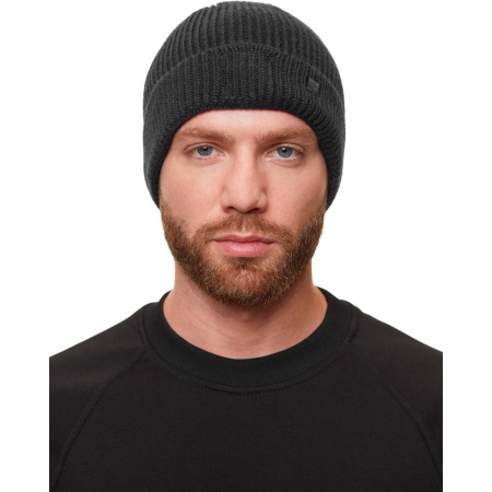 shapka-bask-discovery-chernyj