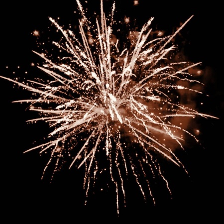 batareya-salyutov-novogodnij-pozitiv 3